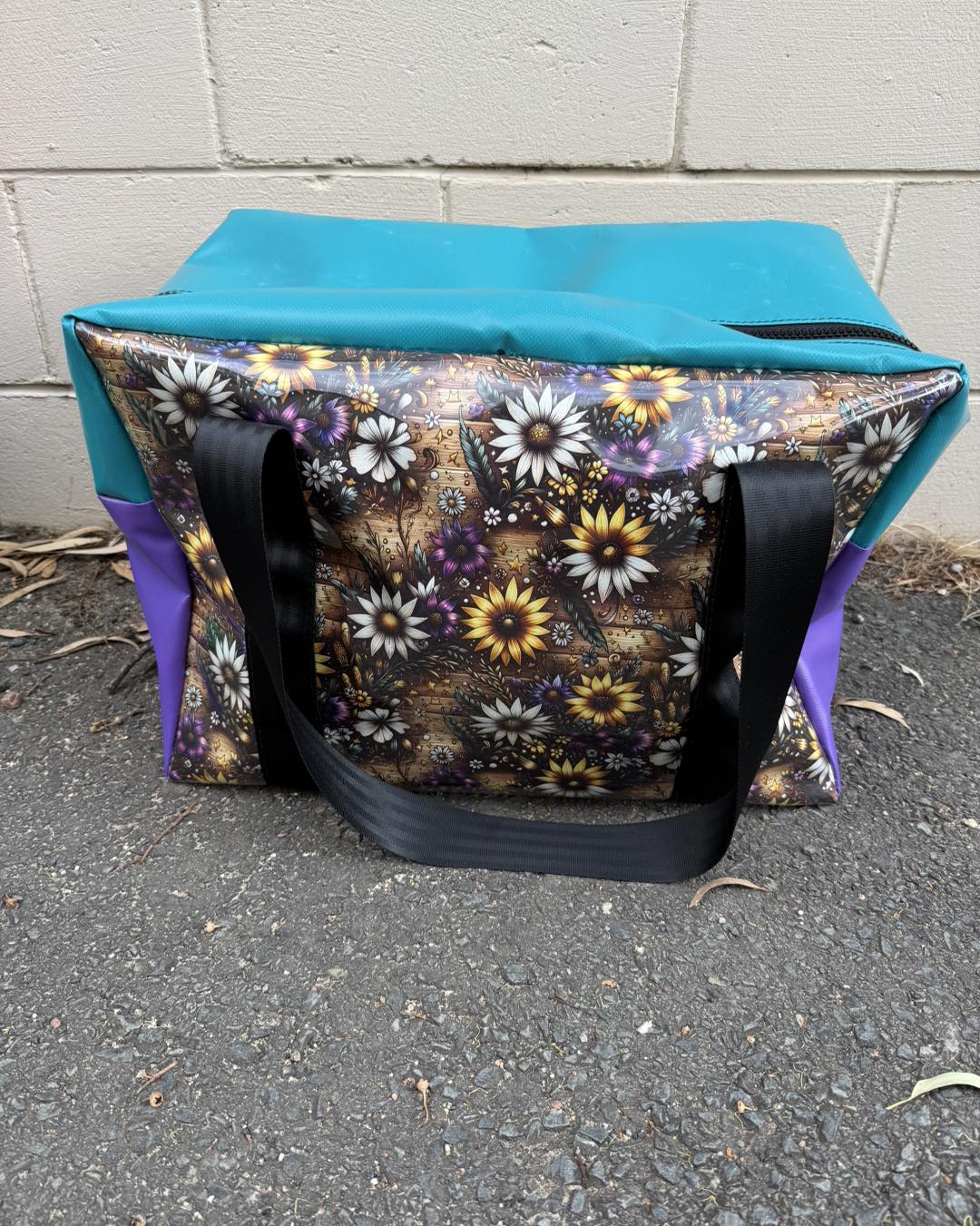 pvc MEDIUM overnight bag - Rustic daisies